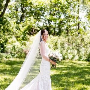 Meet your Posher, Caroline